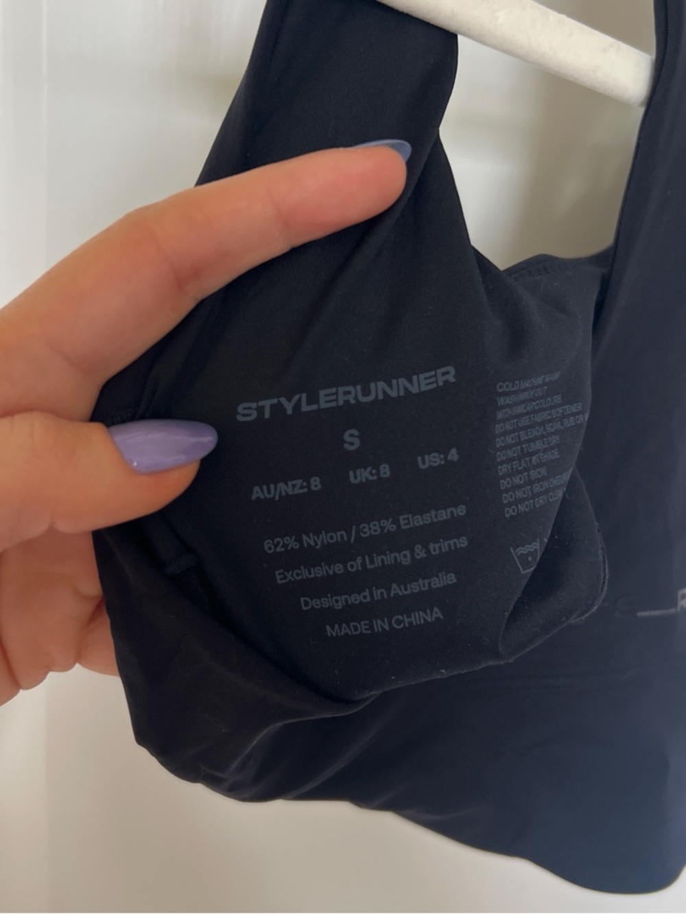 Stylerunner Black Performance sports bra